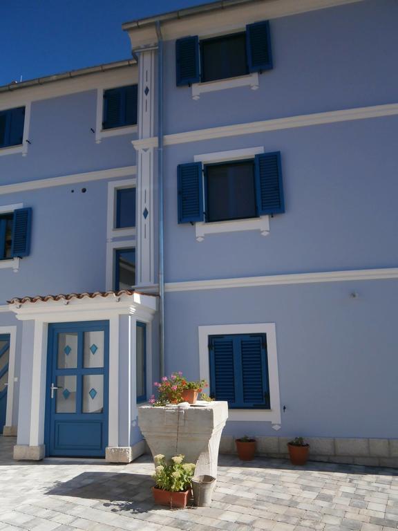 Apartments Crncic Šilo Exterior foto
