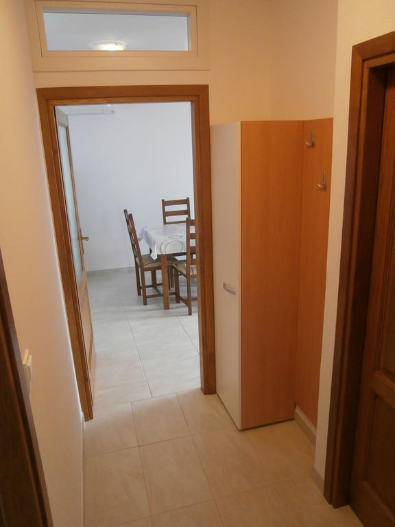 Apartments Crncic Šilo Quarto foto
